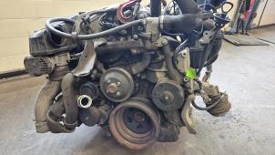 Motor van een Mercedes-Benz C (W203) 2.0 C-200K 16V 2001
