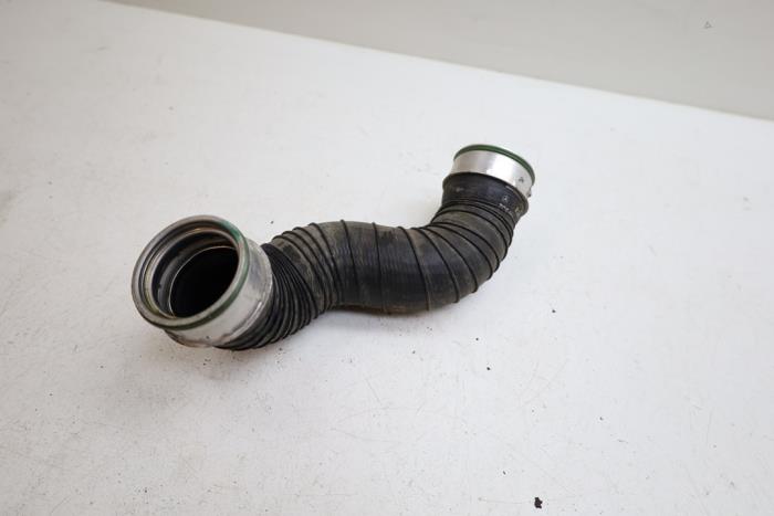 Usagé Tuyau intercooler Mercedes C (W203) 2.0 C-200K 16V Prix € 35,00 Règlement à la marge proposé par Auto Demontage Elferink B.V.