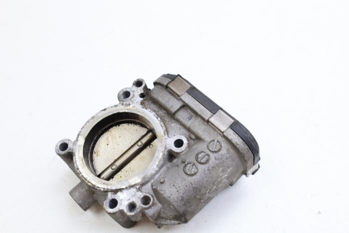 Gebrauchte Drosselklappengehäuse Mercedes C (W204) 1.8 C-180 CGI 16V Preis € 50,00 Margenregelung angeboten von Auto Demontage Elferink B.V.