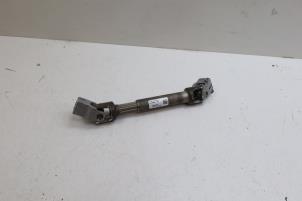Usagé Axe colonne de direction Mercedes A Limousine (177.1) 1.3 A-250 e Turbo 16V Prix € 75,00 Règlement à la marge proposé par Auto Demontage Elferink B.V.