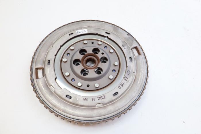 Used Flywheel Mercedes A Limousine (177.1) 1.3 A-250 e Turbo 16V Price € 250,00 Margin scheme offered by Auto Demontage Elferink B.V.