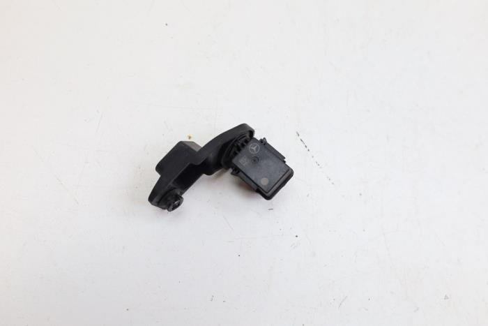Begagnade Innetemperatursensor Mercedes A-Klasse AMG (177.0) 2.0 A-35 AMG Turbo 16V 4Matic Pris € 30,00 Marginaltabell erbjuds av Auto Demontage Elferink B.V.