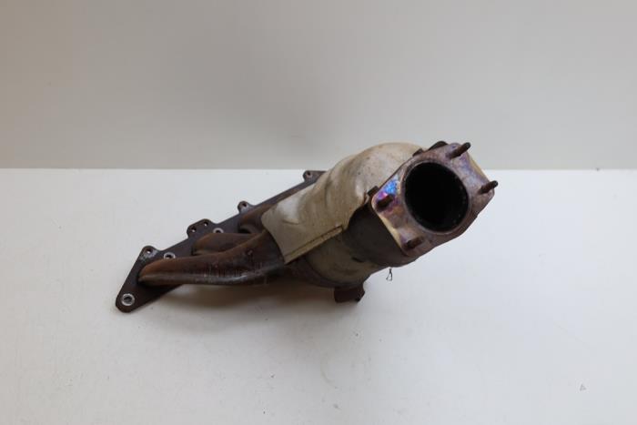 Usagé Catalyseur Volvo V70 (SW) 2.4 20V 140 Prix € 275,00 Règlement à la marge proposé par Auto Demontage Elferink B.V.