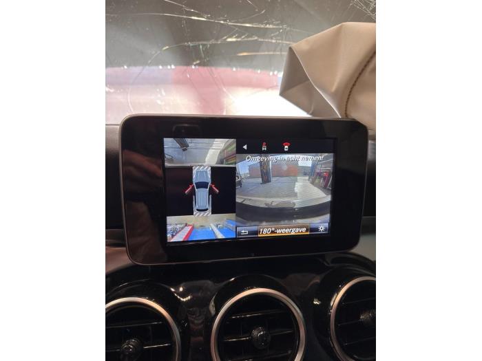 Begagnade Innerdisplay Mercedes GLC (X253) 2.0 260 16V 4-Matic Pris € 65,00 Marginaltabell erbjuds av Auto Demontage Elferink B.V.