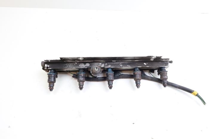 Usagé Système d'injection Volvo 850 Estate 2.5i 10V Prix € 100,00 Règlement à la marge proposé par Auto Demontage Elferink B.V.