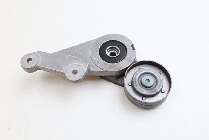 Gebrauchte Spanrolle multiriem Volvo 850 Estate 2.5i 10V Preis € 40,00 Margenregelung angeboten von Auto Demontage Elferink B.V.
