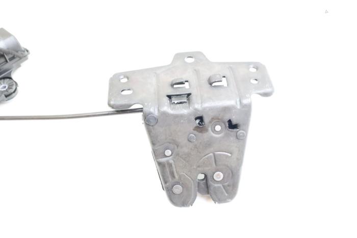 Tailgate lock mechanism Volvo XC40 2.0 T4 Geartronic 16V - 31484699