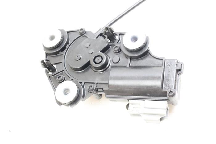 Tailgate lock mechanism Volvo XC40 2.0 T4 Geartronic 16V - 31484699