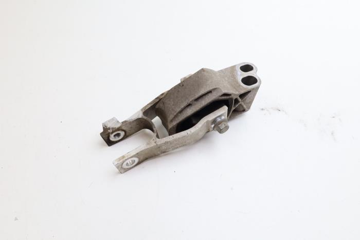 Used Engine mount Volvo XC40 (XZ) 2.0 T4 Geartronic 16V Price € 40,00 Margin scheme offered by Auto Demontage Elferink B.V.