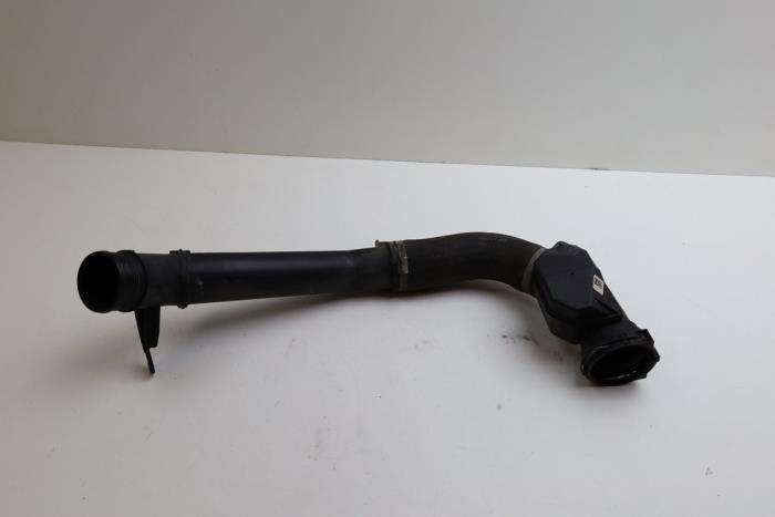 Gebrauchte Intercooler Rohr Volvo XC40 (XZ) 2.0 T4 Geartronic 16V Preis € 100,00 Margenregelung angeboten von Auto Demontage Elferink B.V.