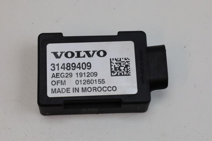 Używane Modul (rózne) Volvo XC40 (XZ) 2.0 T4 Geartronic 16V Cena € 50,00 Procedura marży oferowane przez Auto Demontage Elferink B.V.