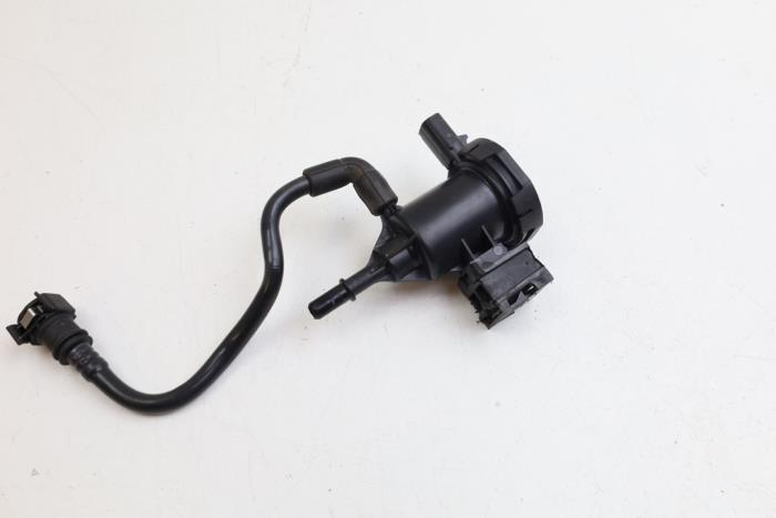 Gebrauchte Evap Ventil Mercedes GLC (X253) 2.0 260 16V 4-Matic Preis € 35,00 Margenregelung angeboten von Auto Demontage Elferink B.V.