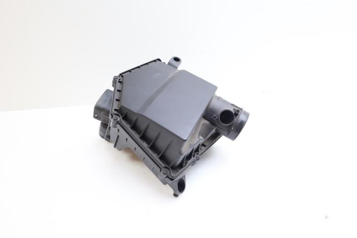 Gebrauchte Luftfiltergehäuse Volvo V60 II (ZW) 2.0 D3 16V Preis € 75,00 Margenregelung angeboten von Auto Demontage Elferink B.V.