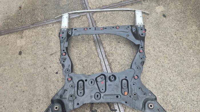 Used Subframe Volvo V60 II (ZW) 2.0 D3 16V Price € 375,00 Margin scheme offered by Auto Demontage Elferink B.V.
