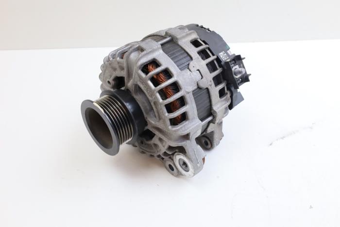 Dynamo Volvo V60 II (ZW), 2018 2.0 D3 16V, Kombi/o, Diesel, 1.969cc, 110kW (150pk), FWD, D4204T16, 2018-02 / 2021-12, ZW72 (Gebraucht)