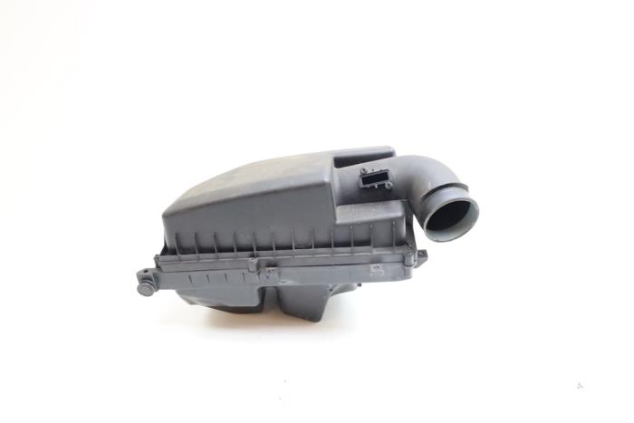 Begagnade Luftfilter Volvo V70 (BW) 1.6 T4 16V Pris € 50,00 Marginaltabell erbjuds av Auto Demontage Elferink B.V.