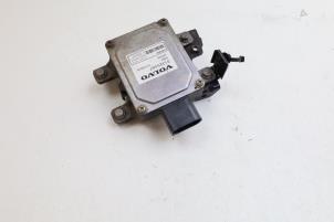Usados Ordenador de caja automática Volvo V60 I (FW/GW) 2.4 D6 20V Plug-in Hybrid AWD Precio € 50,00 Norma de margen ofrecido por Auto Demontage Elferink B.V.