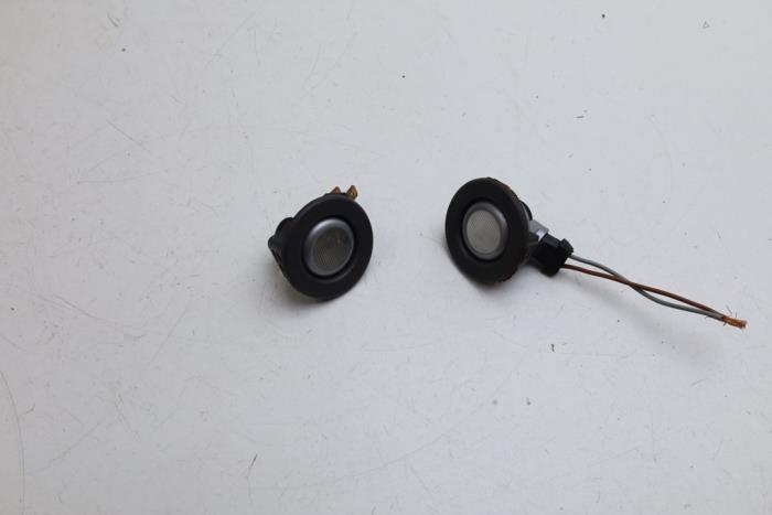 Używane Lampa Saab 9-3 I (YS3D) 2.0,S 16V Cena € 50,00 Procedura marży oferowane przez Auto Demontage Elferink B.V.