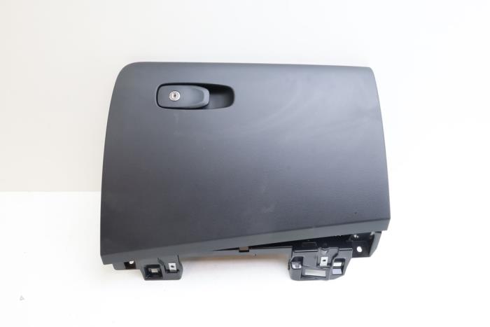Begagnade Handskfack Volvo S60 III (ZS) 2.0 T5 16V Pris € 65,00 Marginaltabell erbjuds av Auto Demontage Elferink B.V.