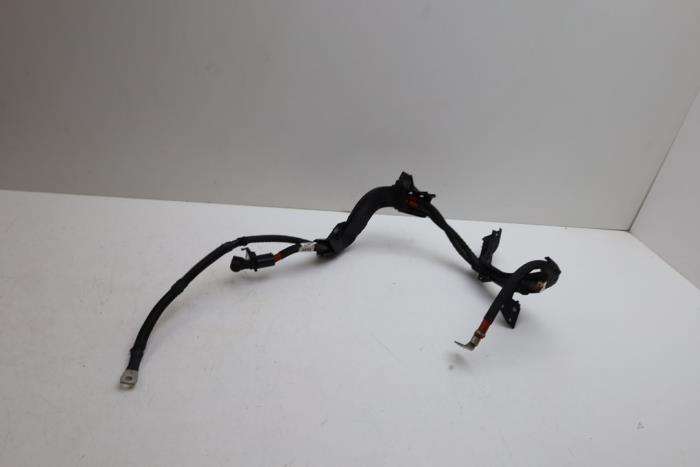 Używane Kabel (rózne) Volvo S60 III (ZS) 2.0 T5 16V Cena € 40,00 Procedura marży oferowane przez Auto Demontage Elferink B.V.