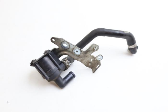 Begagnade Extra vattenpump Volvo S60 III (ZS) 2.0 T5 16V Pris € 35,00 Marginaltabell erbjuds av Auto Demontage Elferink B.V.