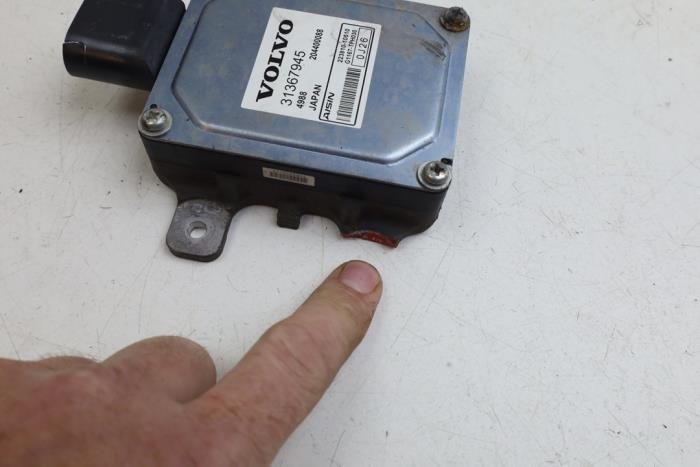 Used Automatic gearbox computer Volvo V60 II (ZW) 2.0 T6 16V Twin Engine Price € 100,00 Margin scheme offered by Auto Demontage Elferink B.V.