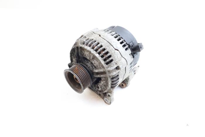 Usagé Dynamo Volvo 850 Estate 2.5 TDI Prix € 50,00 Règlement à la marge proposé par Auto Demontage Elferink B.V.