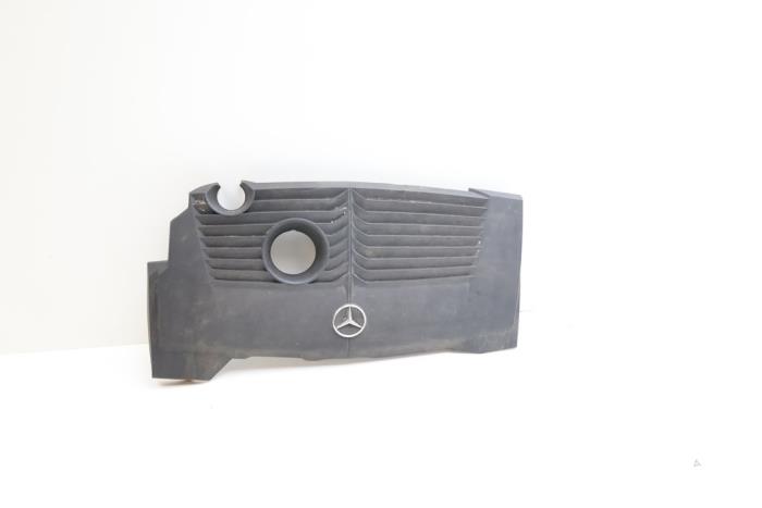 Used Engine cover Mercedes B (W246/W242) 1.6 B-200 BlueEFFICIENCY Turbo 16V Price € 40,00 Margin scheme offered by Auto Demontage Elferink B.V.