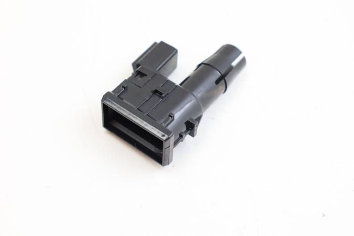 Begagnade Innetemperatursensor Lynk &amp; Co 01 1.5 PHEV Pris € 40,00 Marginaltabell erbjuds av Auto Demontage Elferink B.V.