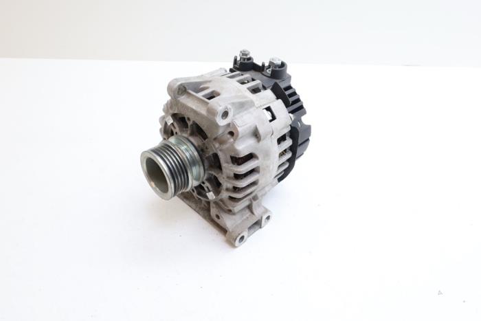 Begagnade Dynamo Mercedes A (W168) 1.6 A-160 Pris € 50,00 Marginaltabell erbjuds av Auto Demontage Elferink B.V.