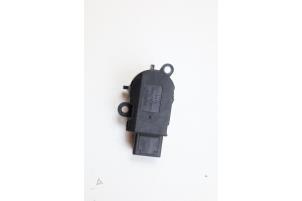 Capteur Température Intérieure 6G9119C734AA - Compatible Volvo, Ford (Focus, Escape, Fiesta, C-Max...)