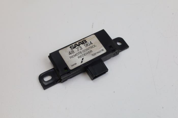Używane Keyless Entry-Antena Saab 9-3 I (YS3D) 2.0t 16V Cena € 25,00 Procedura marży oferowane przez Auto Demontage Elferink B.V.