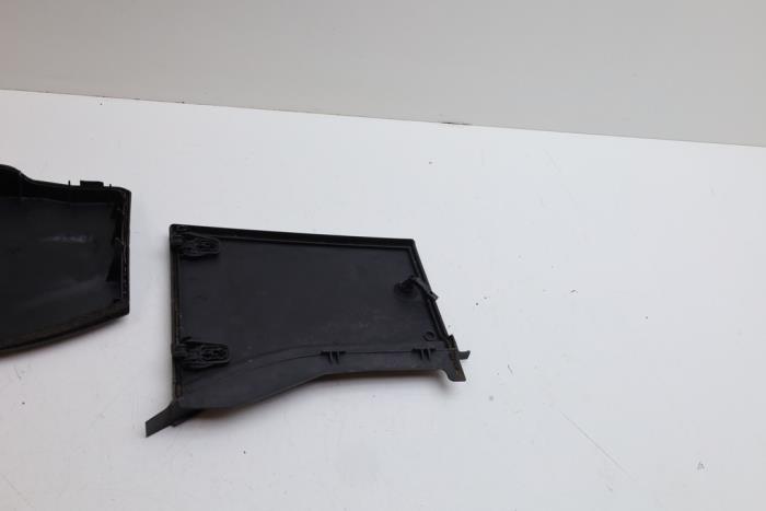 Gebrauchte Batterieabdeckung Volvo V70 (BW) 2.0 T 16V Preis € 50,00 Margenregelung angeboten von Auto Demontage Elferink B.V.