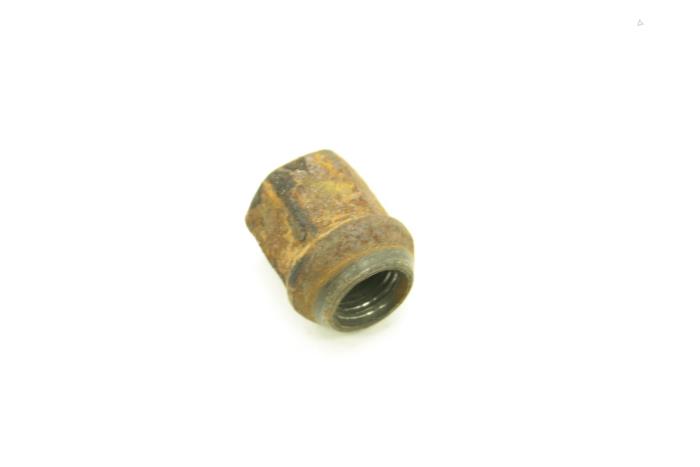 Gebrauchte Radmutter Volvo 340/343/345 340 1.4 L,GL,DL,Winner Preis € 25,00 Margenregelung angeboten von Auto Demontage Elferink B.V.