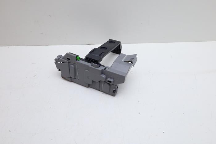 Gebrauchte Batteriesensor Volvo XC60 II (UZ) 2.0 T5 16V Preis € 125,00 Margenregelung angeboten von Auto Demontage Elferink B.V.