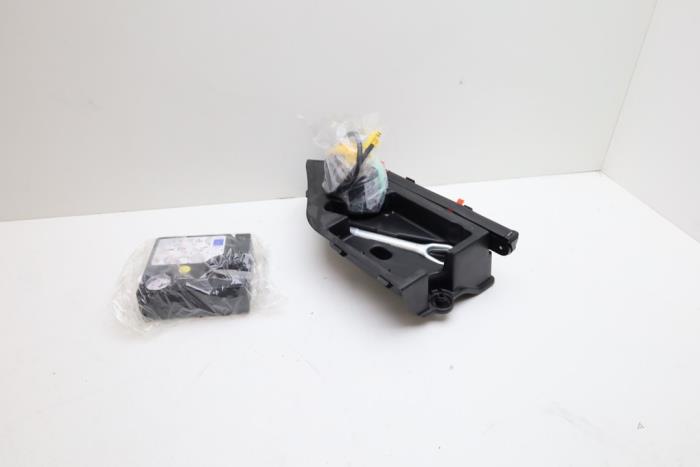 Begagnade Däckpump Mercedes A (W176) 1.5 A-180 CDI, A-180d 16V Pris € 50,00 Marginaltabell erbjuds av Auto Demontage Elferink B.V.