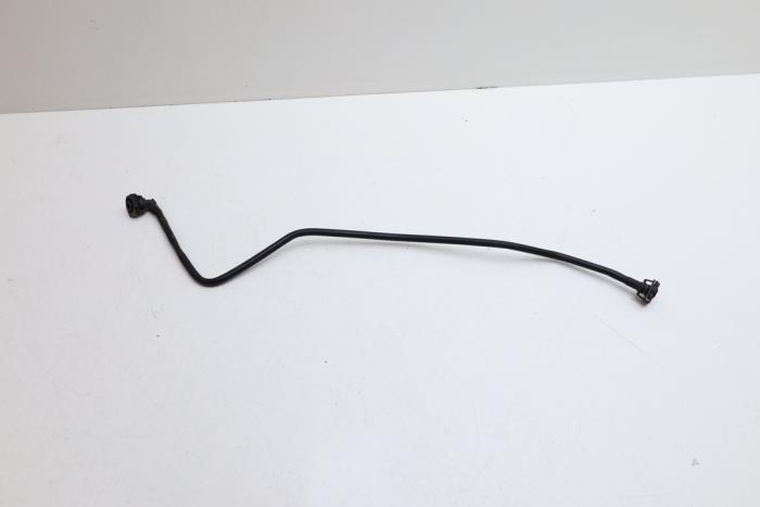 Begagnade Rör (diverse) Mercedes A (W176) 1.5 A-180 CDI, A-180d 16V Pris € 25,00 Marginaltabell erbjuds av Auto Demontage Elferink B.V.