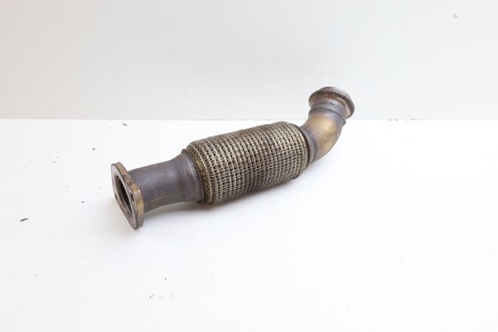 Begagnade Avgassystem, främre del Mercedes A (W176) 1.5 A-180 CDI, A-180d 16V Pris € 75,00 Marginaltabell erbjuds av Auto Demontage Elferink B.V.
