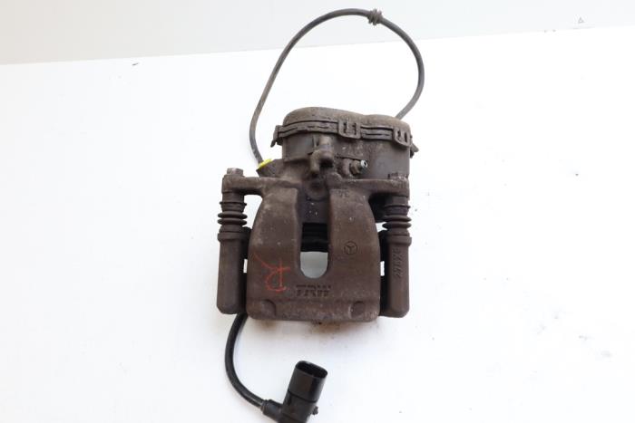 Gebrauchte Bremszange rechts hinten Mercedes A (W176) 1.5 A-180 CDI, A-180d 16V Preis € 75,00 Margenregelung angeboten von Auto Demontage Elferink B.V.