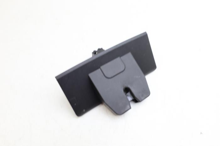Tailgate lock mechanism Volvo V60 I 2.0 D4 16V - 31440240