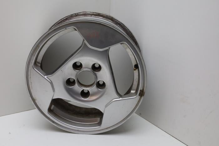 Używane Obrecz Saab 900 II (YS3D) 2.0 SE Turbo 16V Cena € 50,00 Procedura marży oferowane przez Auto Demontage Elferink B.V.