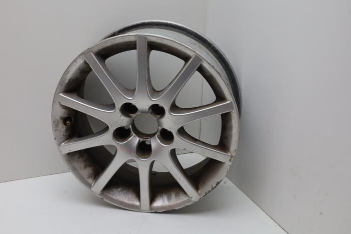 Używane Obrecz Saab 9-3 II Sport Sedan (YS3F) 1.9 TTiD 16V Cena € 50,00 Procedura marży oferowane przez Auto Demontage Elferink B.V.