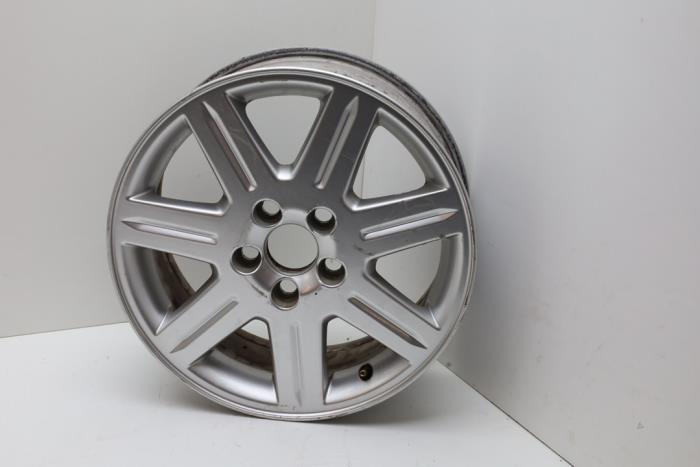 Używane Obrecz Volvo S40 (MS) 1.8 16V Cena € 50,00 Procedura marży oferowane przez Auto Demontage Elferink B.V.