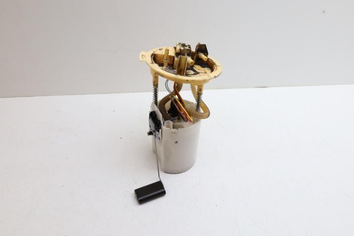 Usagé Pompe à carburant Mercedes B (W246/W242) 2.1 B-200 CDI BlueEFFICIENCY, B-200d 16V Prix € 65,00 Règlement à la marge proposé par Auto Demontage Elferink B.V.
