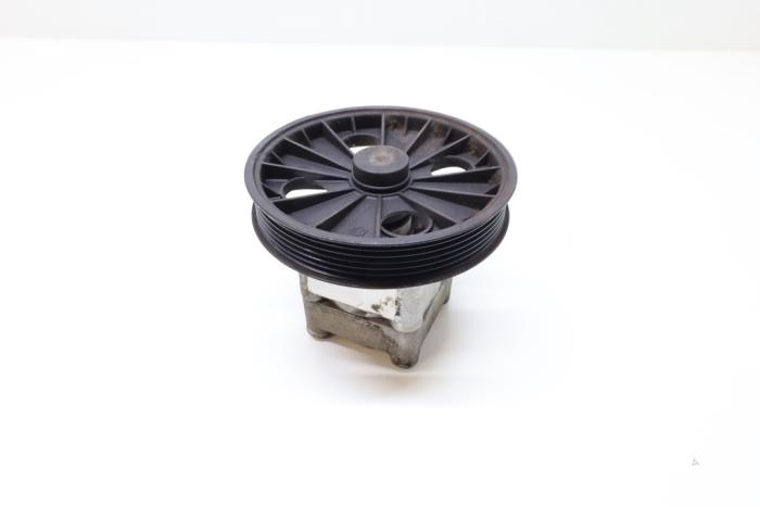 Usagé Pompe de direction Volvo V70 (SW) 2.4 20V 170 Prix € 100,00 Règlement à la marge proposé par Auto Demontage Elferink B.V.