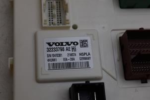 Central electronic Modul van een Volvo XC60 II (UZ) 2.0 T8 16V Hybrid Polestar AWD 2021