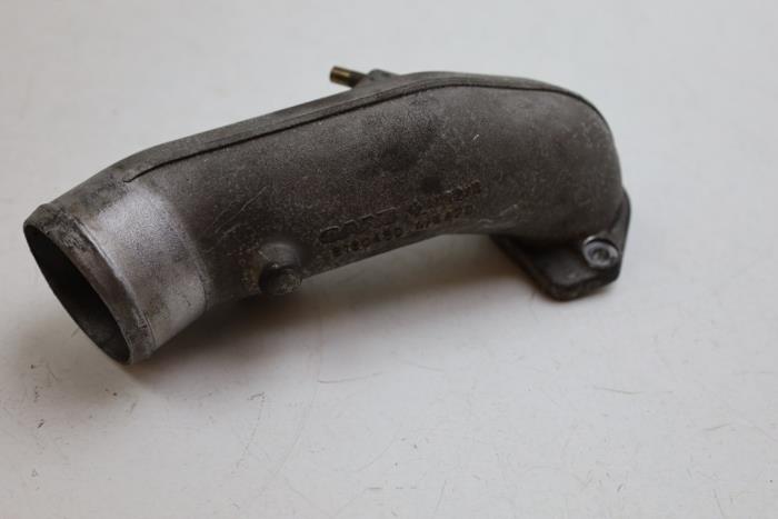 Gebrauchte Intercooler Rohr Saab 900 II (YS3D) 2.0 SE Turbo 16V Preis € 25,00 Margenregelung angeboten von Auto Demontage Elferink B.V.