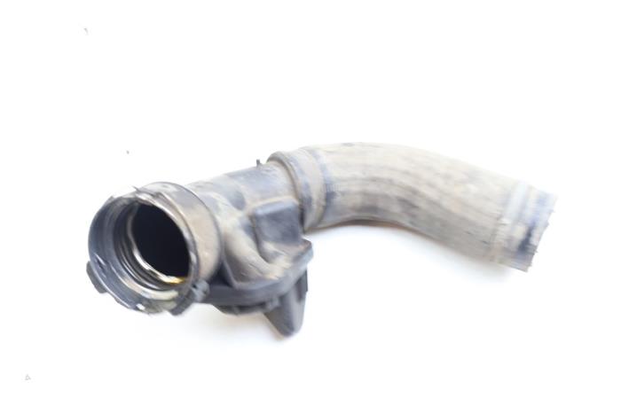 Gebrauchte Intercooler Schlauch Volvo V90 II (PW) 2.0 T5 16V Preis € 40,00 Margenregelung angeboten von Auto Demontage Elferink B.V.