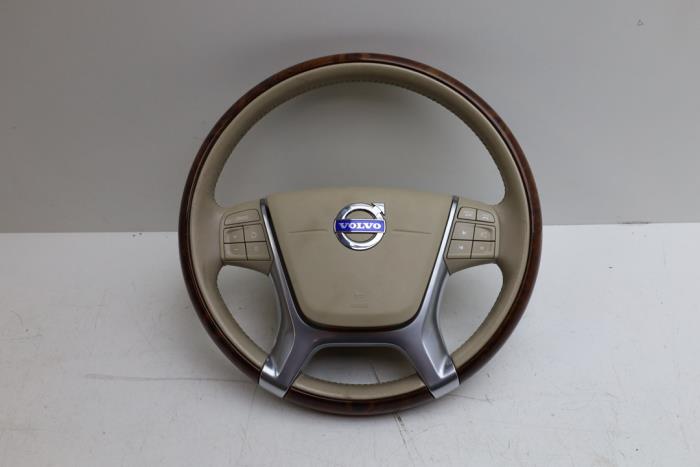 Gebrauchte Lenkrad Volvo XC60 I (DZ) 2.4 D3 20V AWD Preis € 250,00 Margenregelung angeboten von Auto Demontage Elferink B.V.
