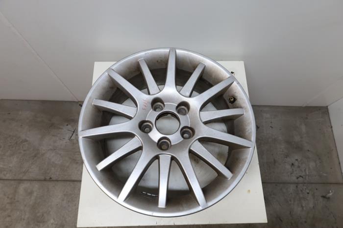 Używane Obrecz Saab 9-3 II Sport Sedan (YS3F) 1.8i 16V Cena € 50,00 Procedura marży oferowane przez Auto Demontage Elferink B.V.